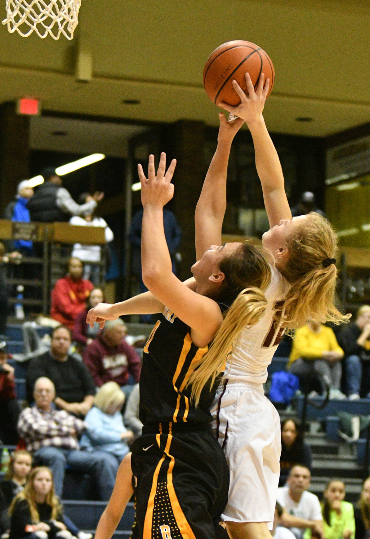 IHMVCU Shootout - Bettendorf vs Moline